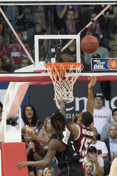 毕业的佼佼 毕业的佼佼