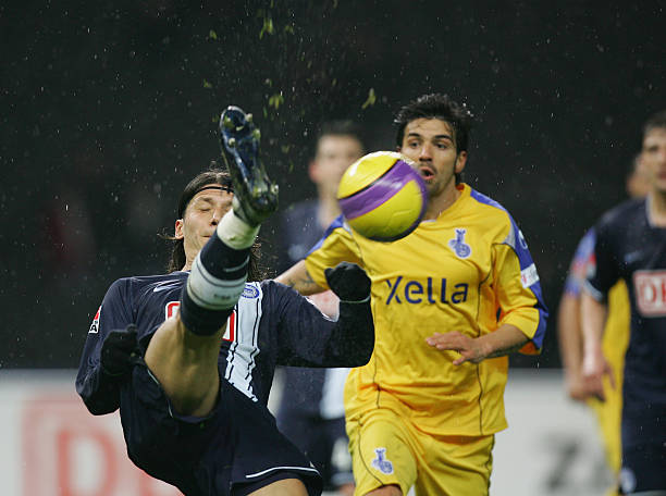 边路突破 边路突破